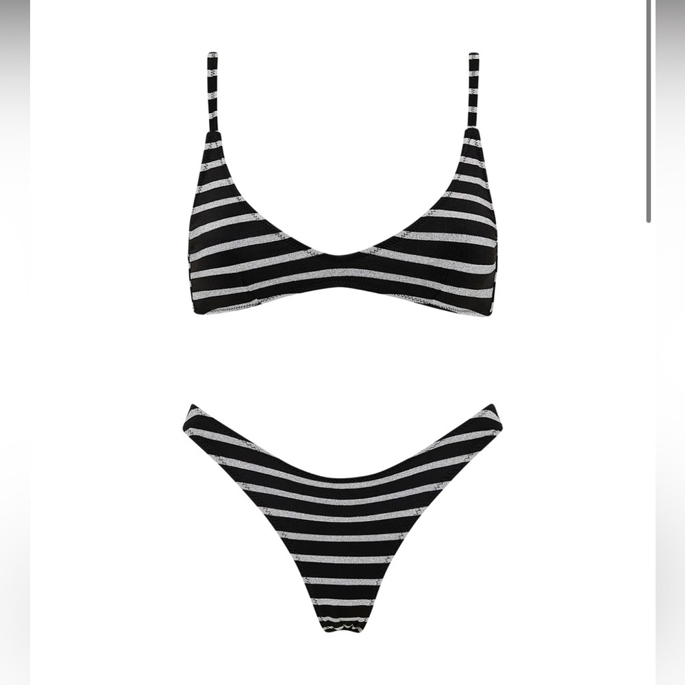 Triangl Maia Conch black and silver striped bikini